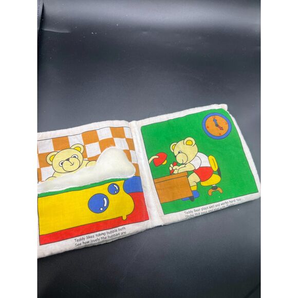 Vintage Copyright 1999 Simpons Soft Story Book A Day with Teddy Bear - Picture 5 of 7